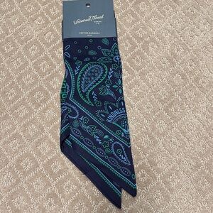 Universal Thread Navy and Teal Bandana